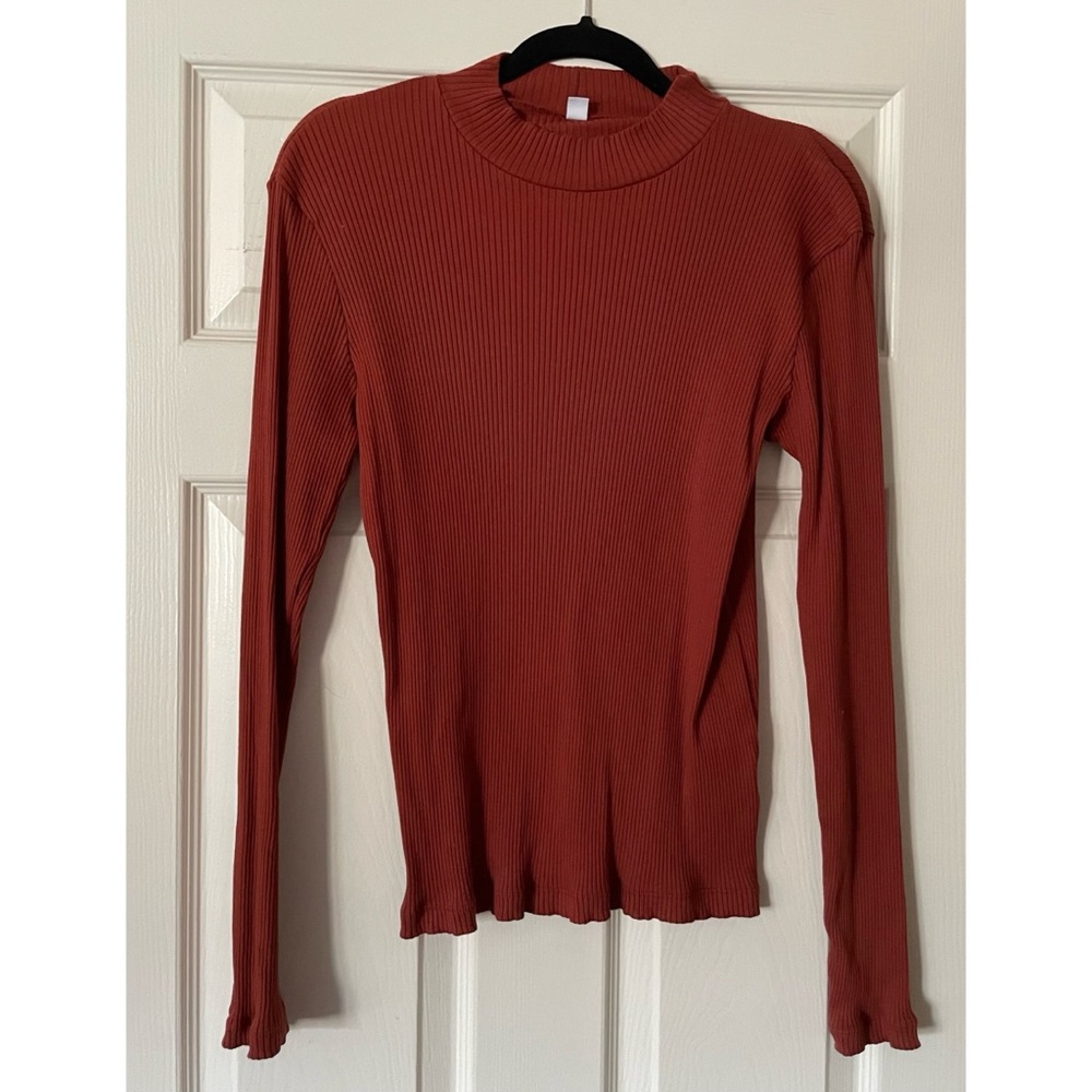 Uniqlo Ribbed High Neck Long Sleeve T-Shirt